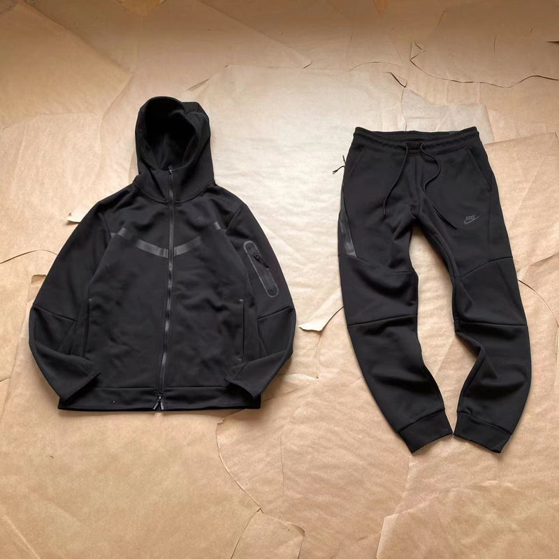 Conjunto Tech Fleece - Preto